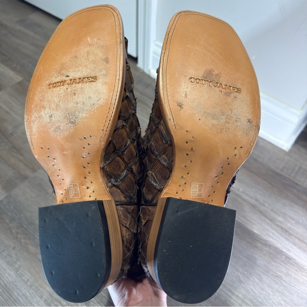 Cody James Pirarucu Broad Square Toe Exotic Boots - Picture 14 of 14